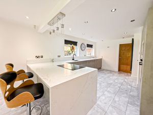 Photo 29- click for photo gallery